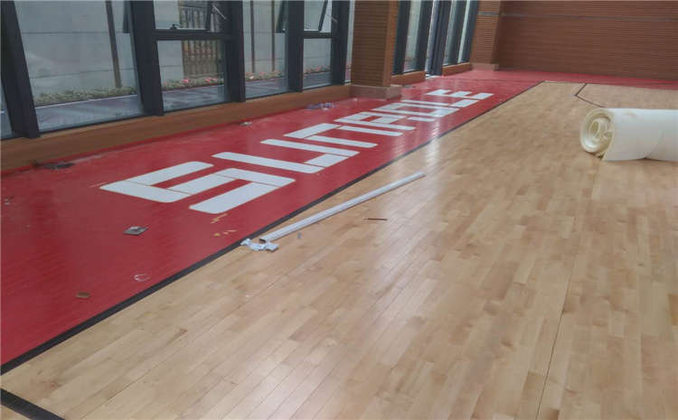22厚籃球場木地板怎么保養(yǎng)？
