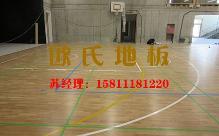 人要養(yǎng)生，籃球運動木地板也要養(yǎng)護