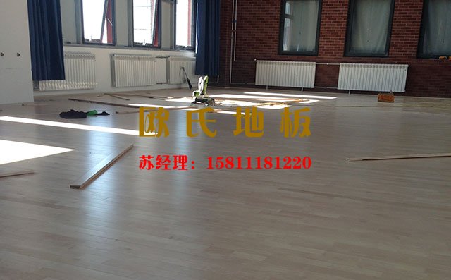 專(zhuān)業(yè)籃球場(chǎng)木地板，這四點(diǎn)很重要