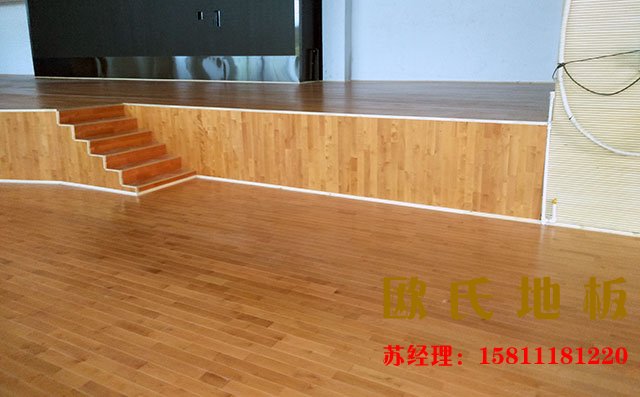 舞臺(tái)木地板生產(chǎn)廠家專業(yè)打磨工藝