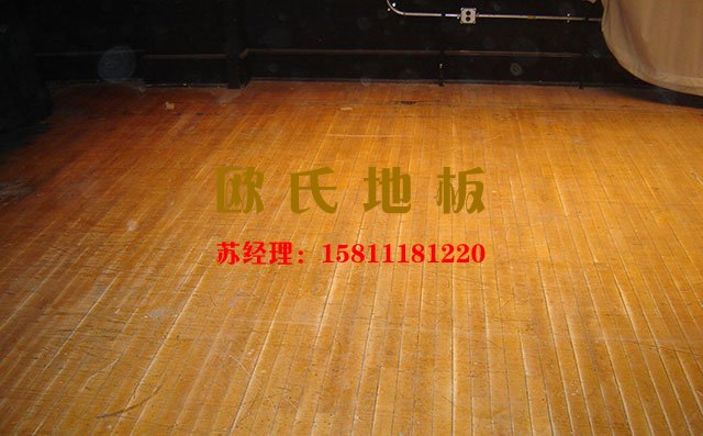 **技術(shù)打造舞臺(tái)木地板廠家品牌優(yōu)勢——?dú)W氏地板