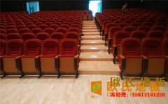 昆明楓樺木籃球場(chǎng)地板是多少錢