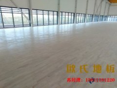 學(xué)?；@球?qū)嵞具\(yùn)動(dòng)地板施工方案