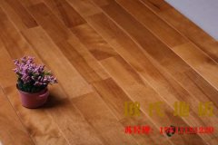 體育木地板是如何刷漆的？
