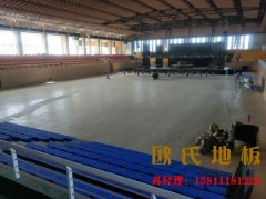 鋪設(shè)一個(gè)1000平米籃球場(chǎng)地板多少錢(qián)